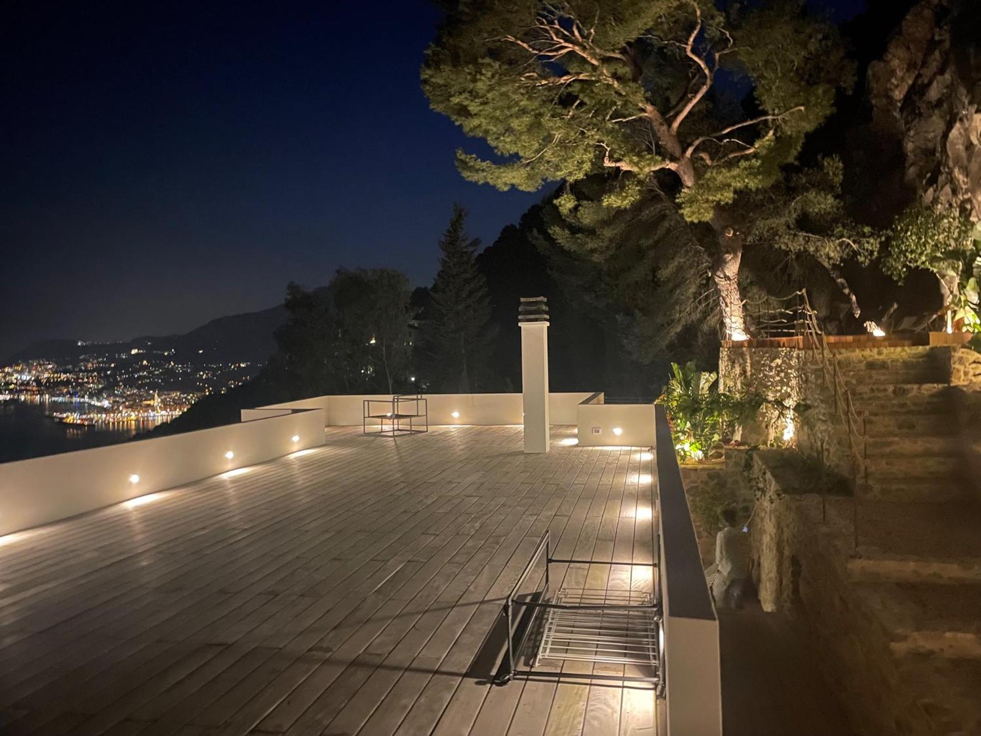 Modern Seaview Villa With Pool Above Monaco グリマルディ エクステリア 写真